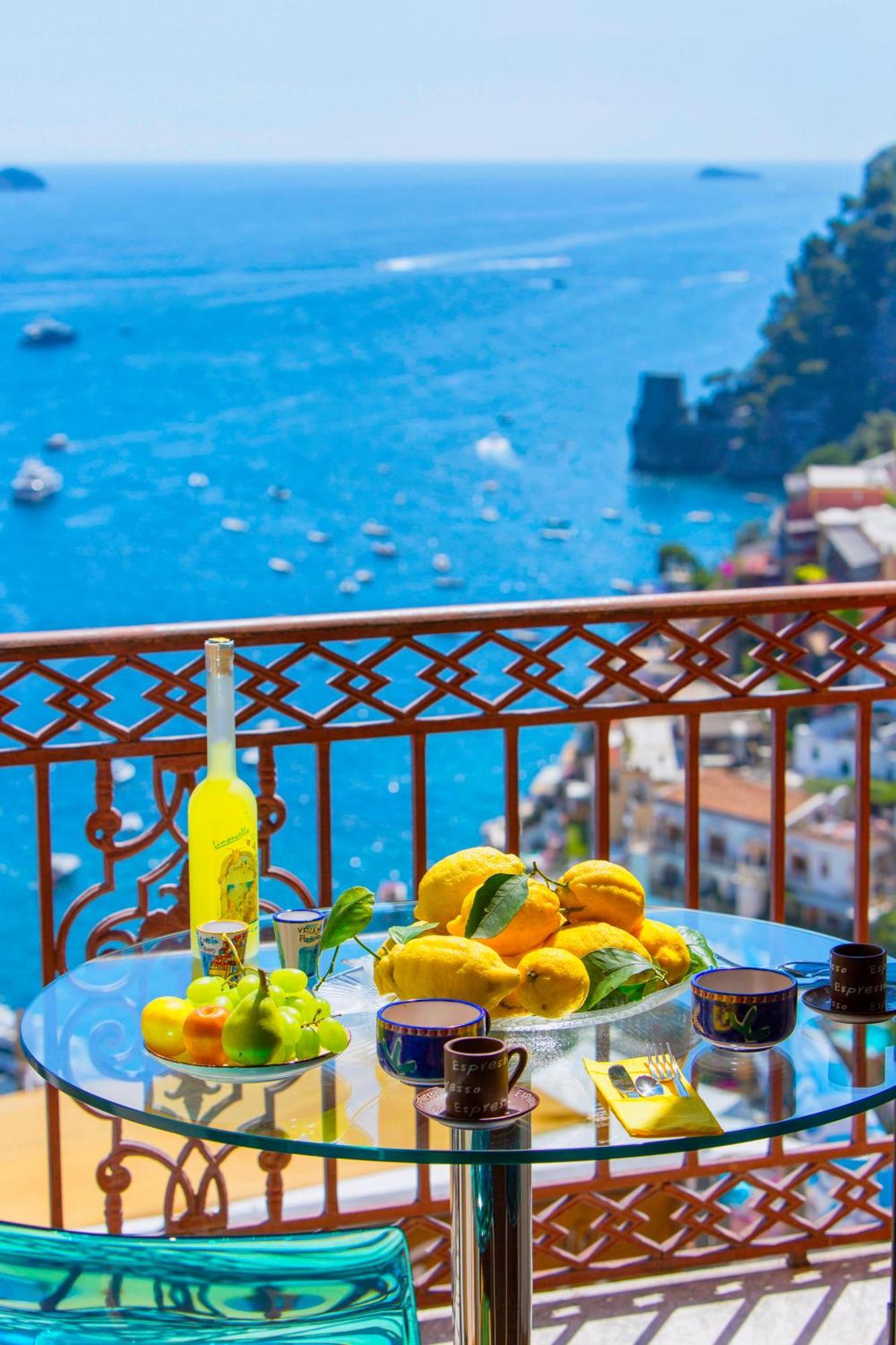 Amore Rentals - Casa Volte Alte Positano Exterior photo